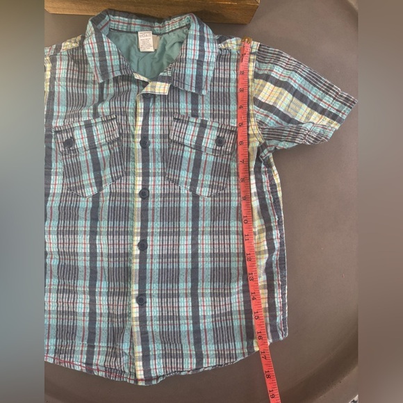 Tea Collection Size 6 Boys Short Sleeve Button Down Shirt - Picture 8 of 8